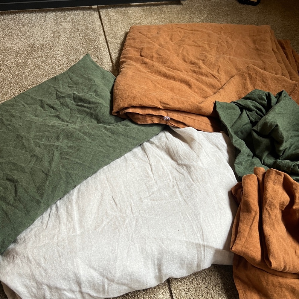 Bed Threads Queen Sheet Set